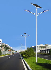 供应聊城5米21瓦太阳能路灯及高杆灯价格解析